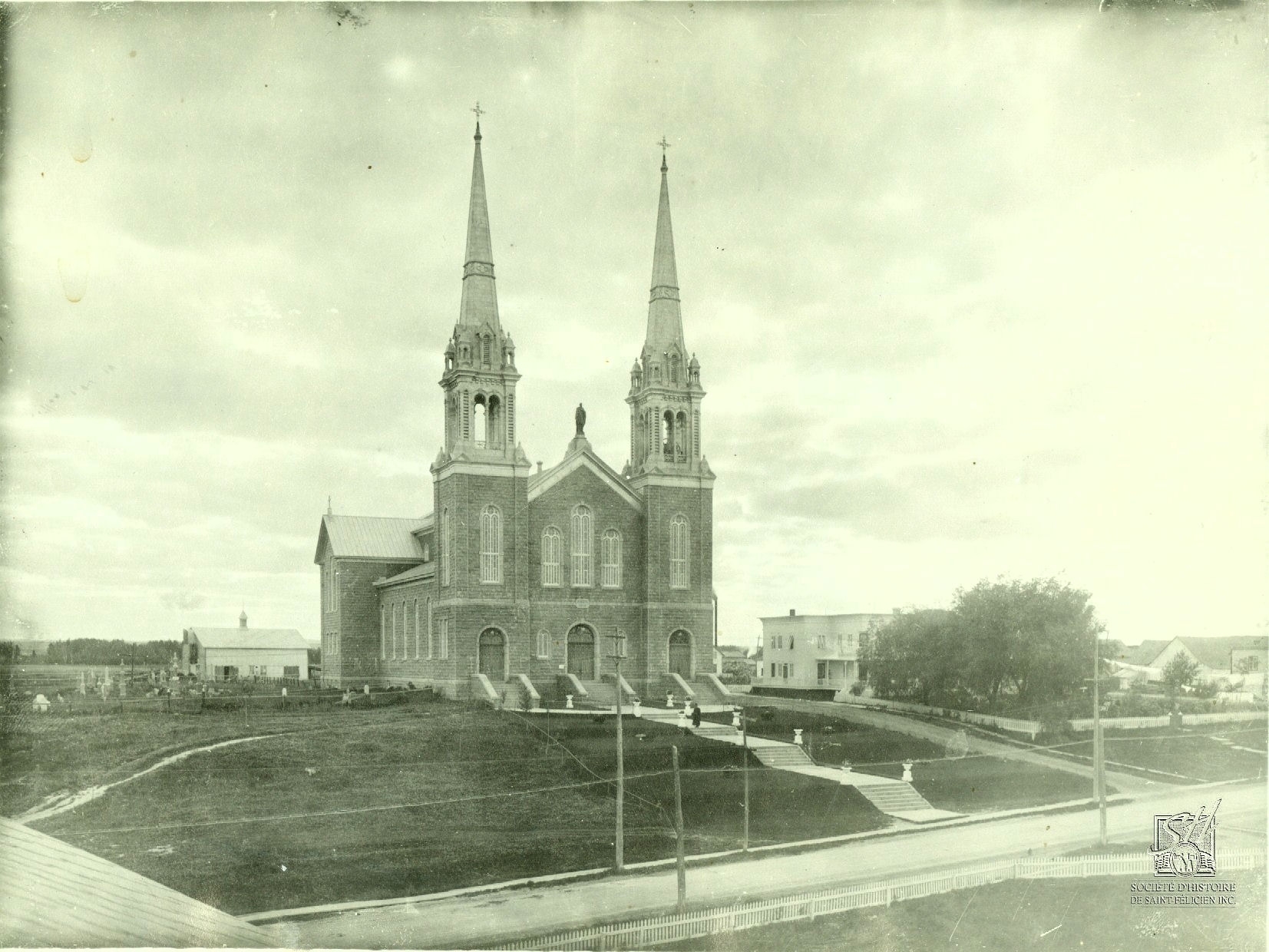 Église de Saint-Félicien (crédit photo - Société d'histoire de Saint-Félicien)