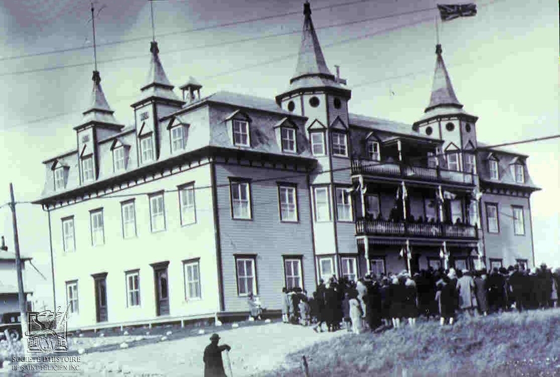 Le collège des Frères martistes (Crédit photo - Société d'histoire de Saint-Félicien)