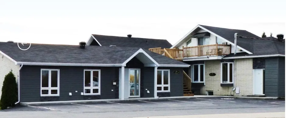 Devanture Auberge St Felicien