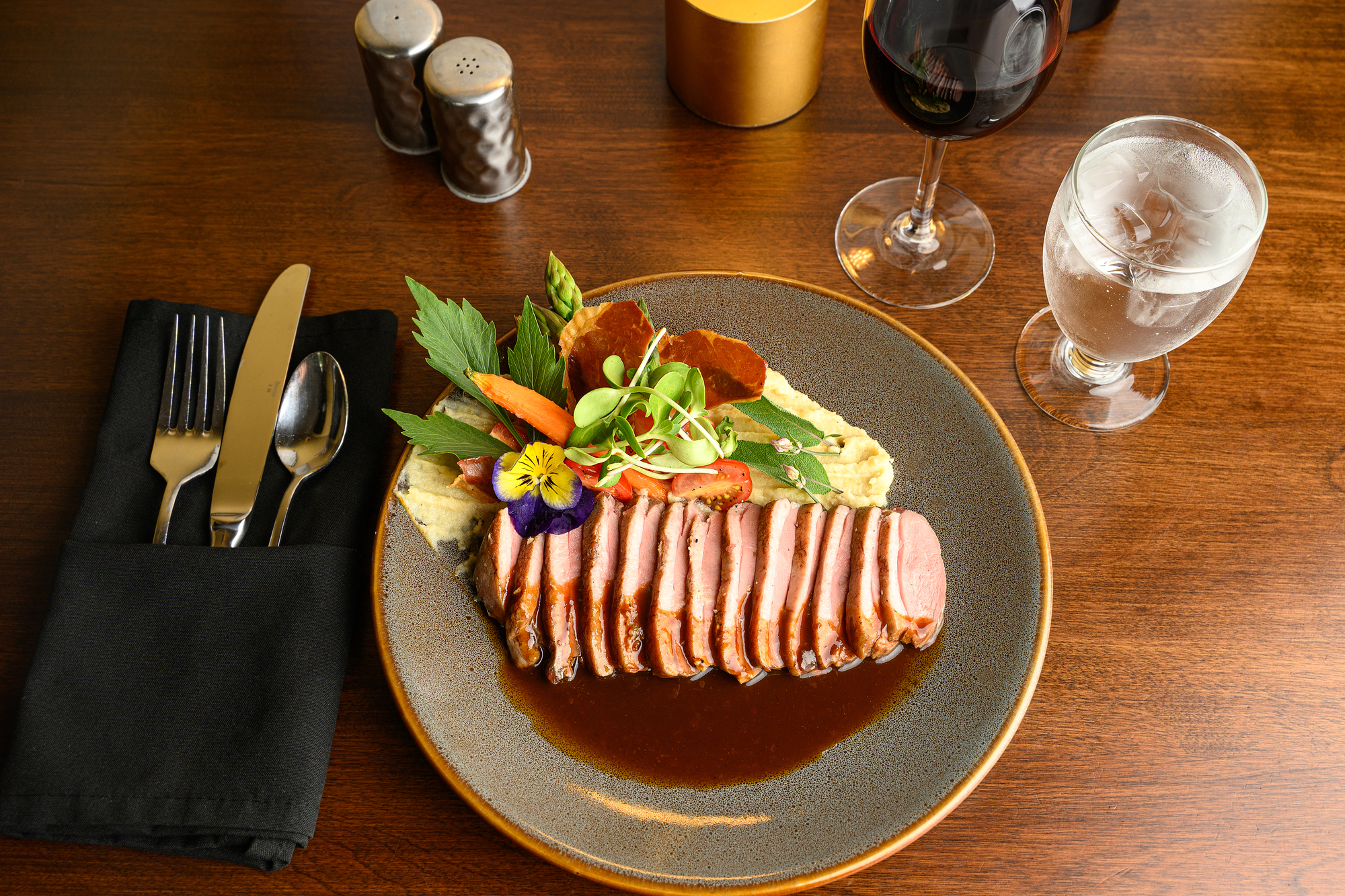 Canard Restaurant Le Baumier Hôtel Du Jardin